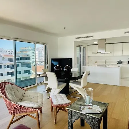 Prime - Shared Pool - 6 Guests - * אלבופיירה