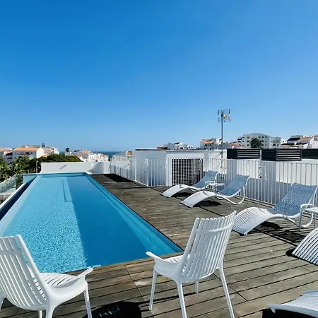 Prime - Shared Pool - 6 Guests - *