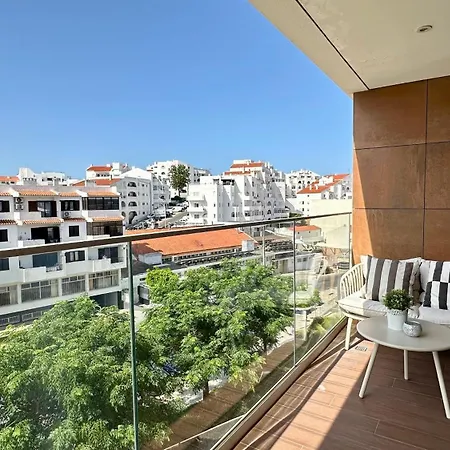 Prime - Shared Pool - 6 Guests - *