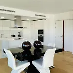 Prime - Shared Pool - 6 Guests -